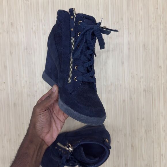 ShoeDazzle Fashion Heeled Booties (Size 8) - Picture 9 of 9